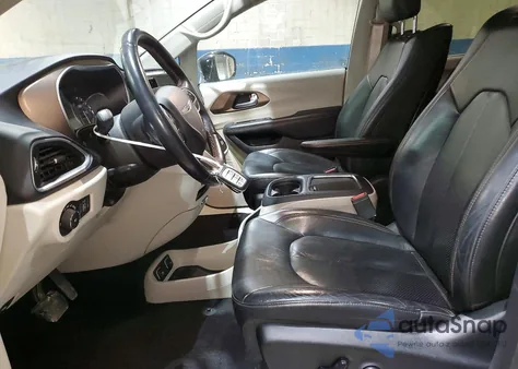 2017 Chrysler Pacifica Touring L Plus из США, поврежденный, VIN 2C4RC1EG6HR721130